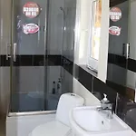 Lodge у романа Verkhneye Sinevidnoye