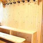 Lodge у романа *