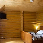 у романа Lodge
