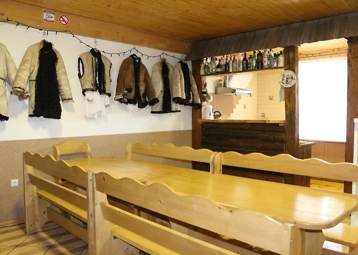 Lodge у романа *