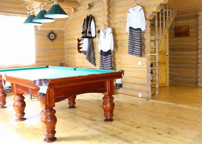 у романа Lodge *